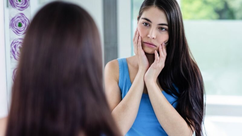 Por Que Algumas Pessoas Mudam a Aparência e Continuam Insatisfeitas?
